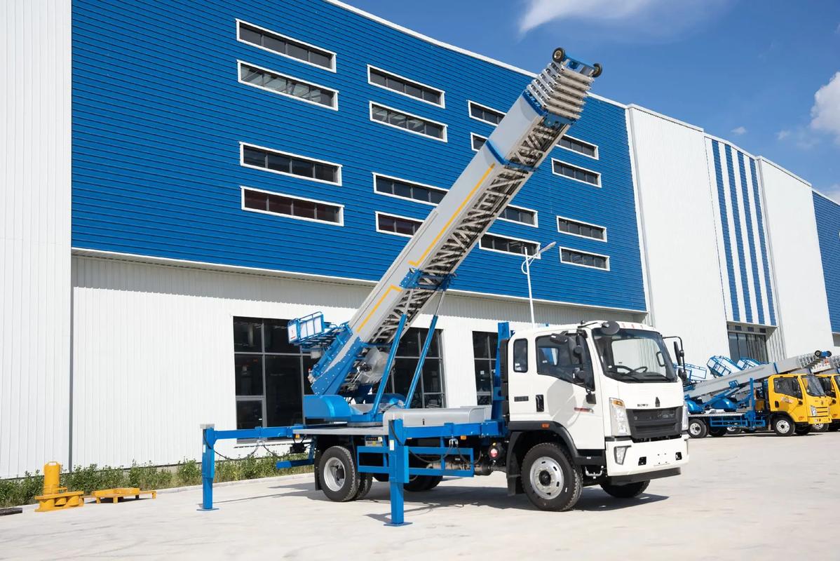 安丘小型云梯车上料车租赁多少钱