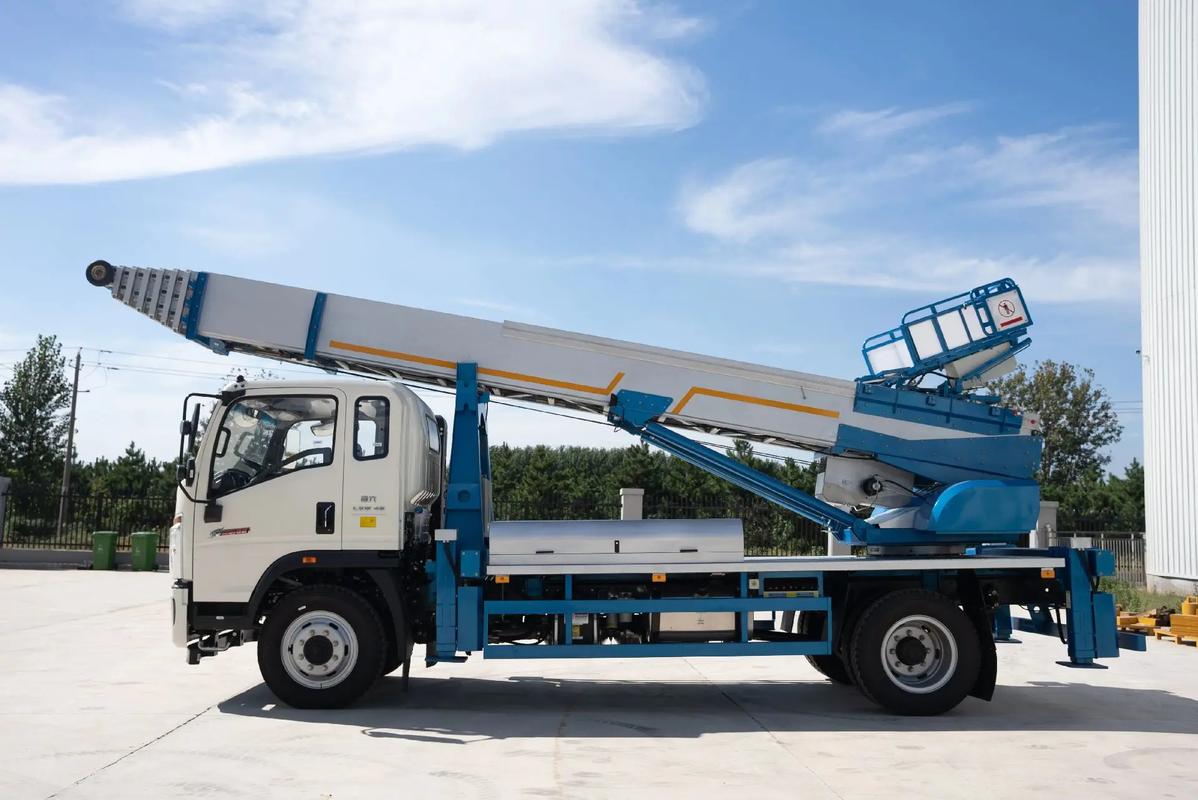 安丘云梯上料车租赁费用