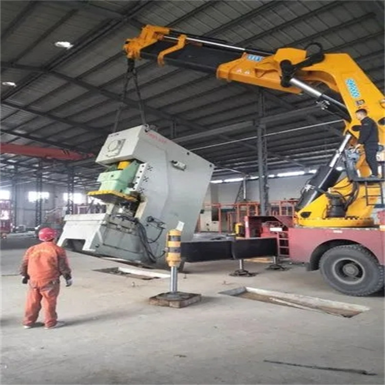 安丘80吨折臂吊车出租附近电话