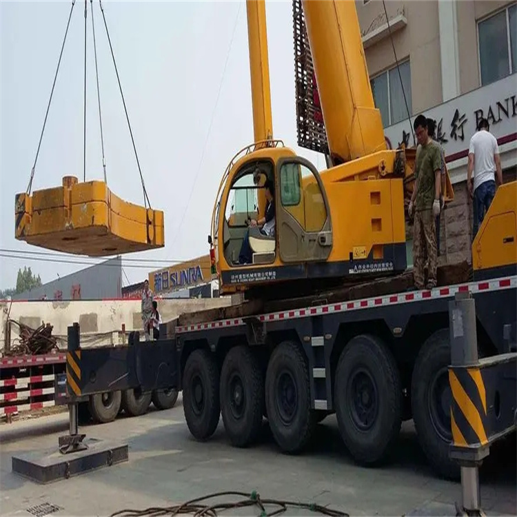 安丘当地吊车出租|机器吊装|75吨|工厂搬迁服务